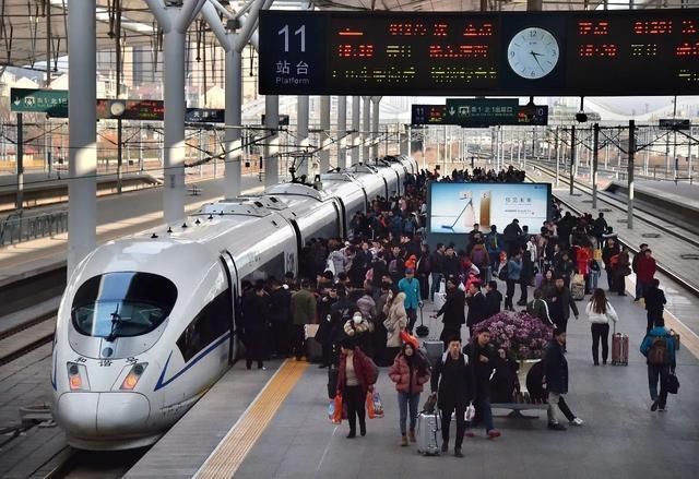  至少■高铁跑一趟的成本是多少？看过之后，网友：难怪高铁能亏4