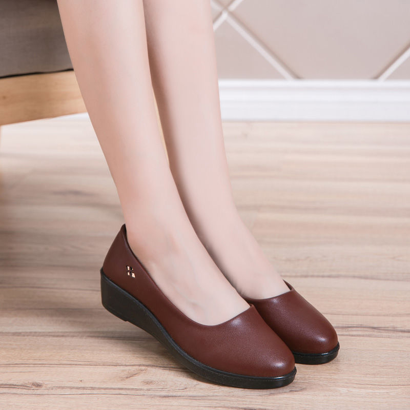 这款一眼就看中，优雅中跟浅口妈妈鞋，舒适透气，养脚爱妈妈