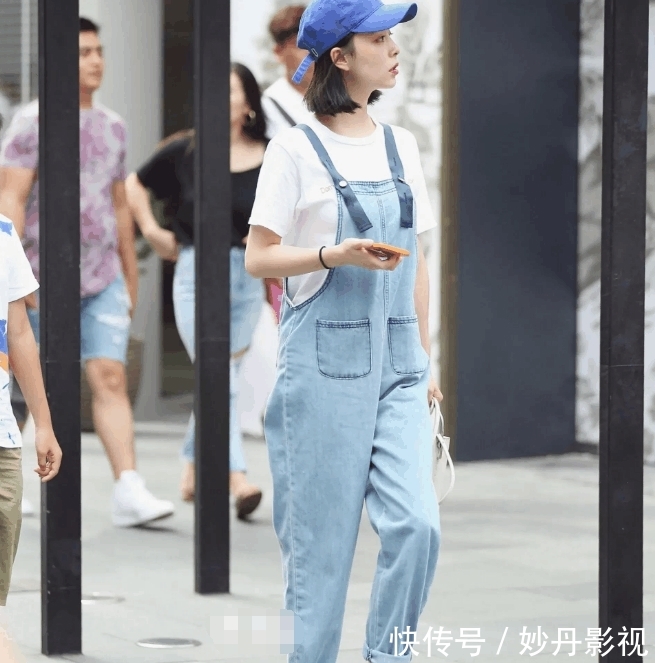  「选择」素人街拍: 穿搭变换无常, 你中意哪一款我选择第三位