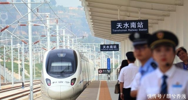 北方丝绸之路五大重镇(一)甘肃天水:麦积山石窟,云崖上的庙会