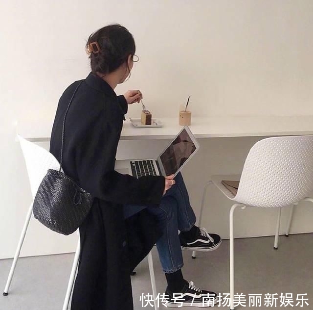『真的』黑色大衣你真的会穿吗?8套随性穿搭任你挑,显瘦学起来