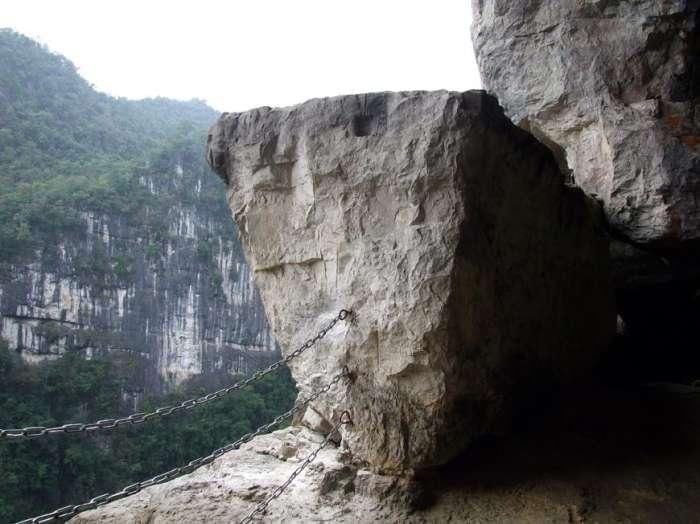 贵州有个世界最大的天坑群, 世界上最大单口电望远镜建于此!