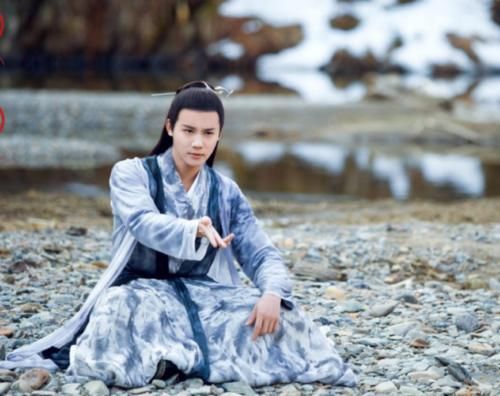  #爆款#“傅九云”新剧官宣，女主甜美可爱不输赵露思，又一爆款预定啦！
