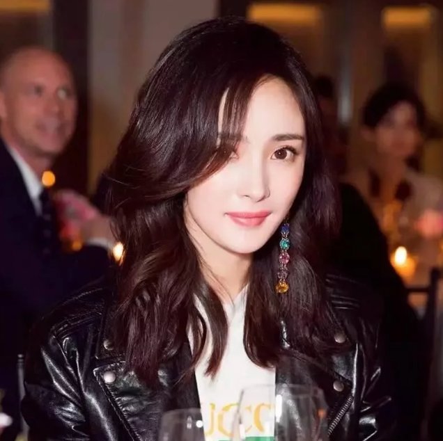 女星爱上“波浪卷发”，郑爽显老，热巴惊艳，范冰冰妩媚