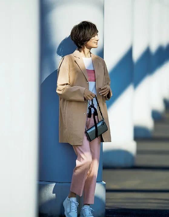  『伊藤真知』他们的基础款也不一般 每一件都能穿很多年