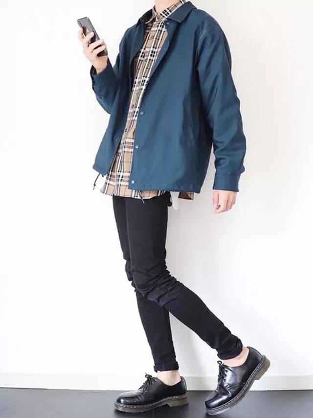 进入微凉的气氛，秋天之际男还必备三款外套以后就免烦恼