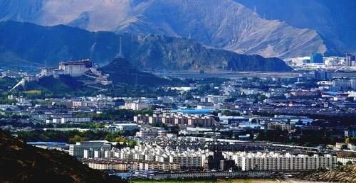  [拉萨]拉萨城里为什么没有高楼？为何没有一个建筑物能高过布达