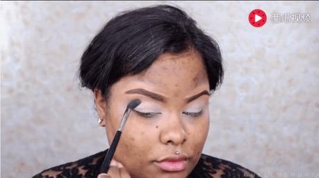 化妆技巧  35岁女人素颜不忍直视，她说化妆后能嫁入豪门，上完妆