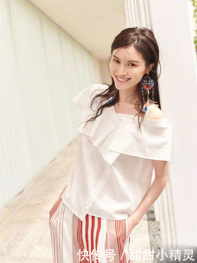 刘亦菲一字肩很气质，当看了高圆圆和贾静雯才知道什么叫女神