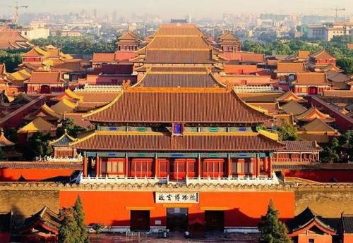 花费8亿移平13座山,只为建一座“假故宫”,门票却是真故宫的3倍