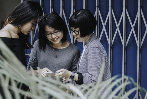 如何在肖像和街头摄影中应用三分构图法则