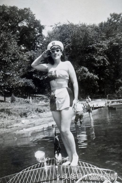 老照片:回顾上世纪四五十年代的墨镜美女