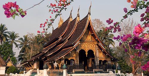 老挝最神奇的寺庙：据说一开门就会下雨，就连美国总统都来参观