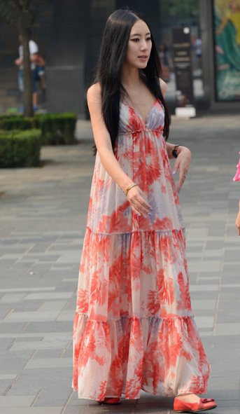 气温飙升，看美女怎么穿，清纯又养眼