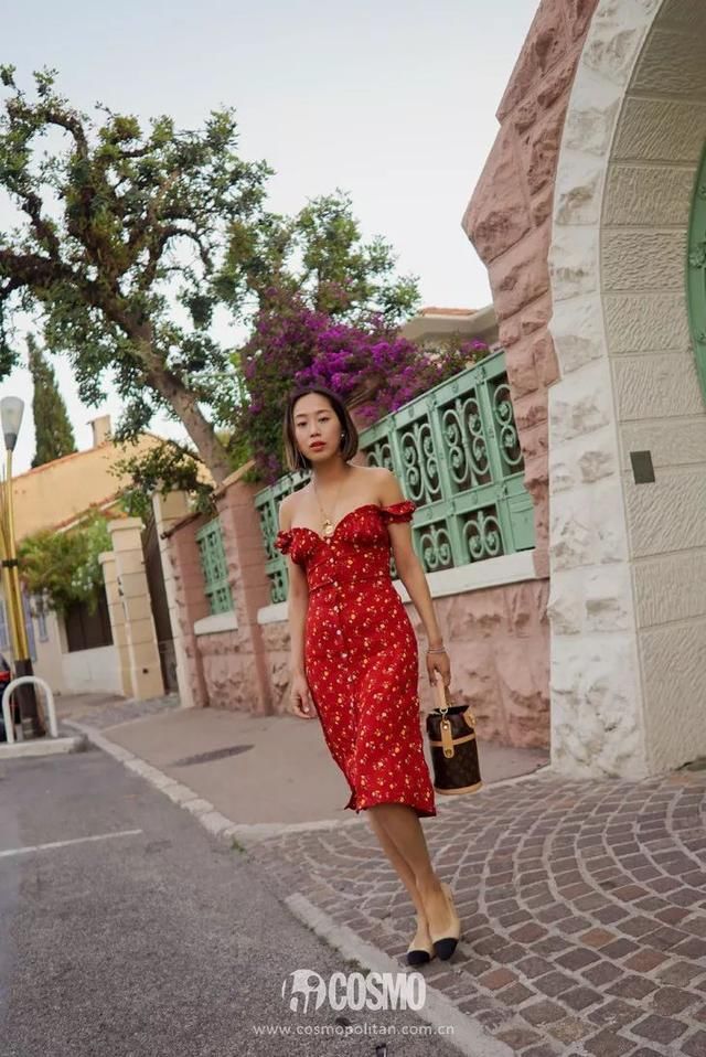 巧穿搭｜这条裙子太魔性，穿上显瘦显高还温柔