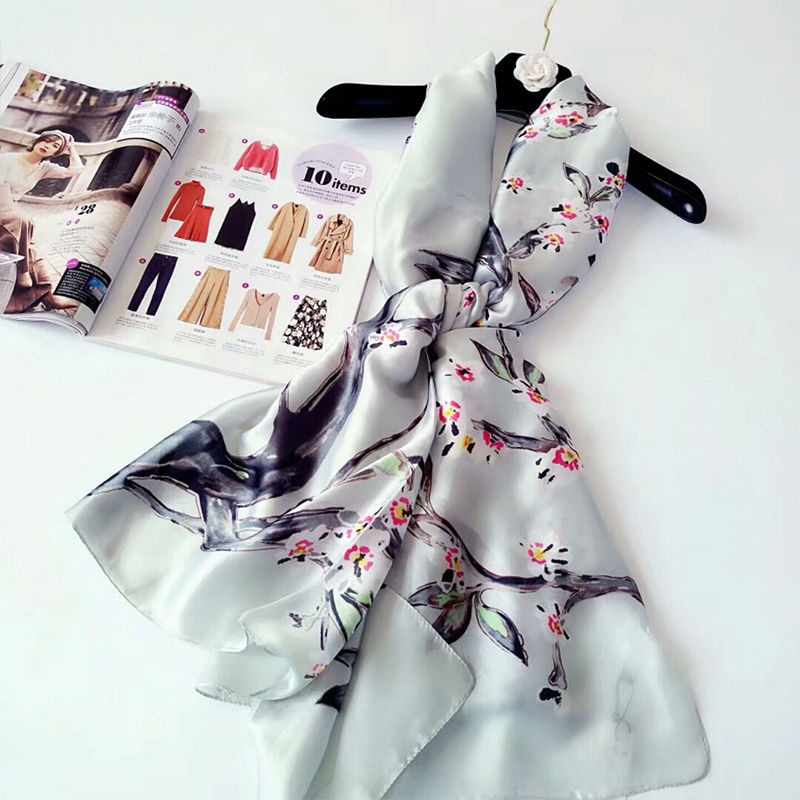 足足等了俩月!让人一见倾心的披肩终于上新了,一款比一款洋气