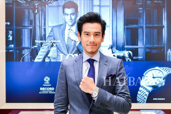 彭于晏亮相杭州，这次他佩戴了哪款腕表？
