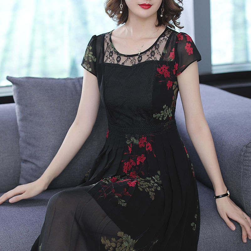 这裙子显贵却不太贵，43岁老婆买5件，搭配高跟鞋穿，绝美