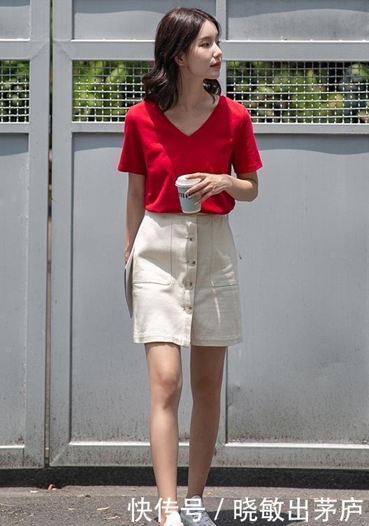 『色T恤』夏季一衣多穿的搭配方法,让你轻松穿出潮范儿来!