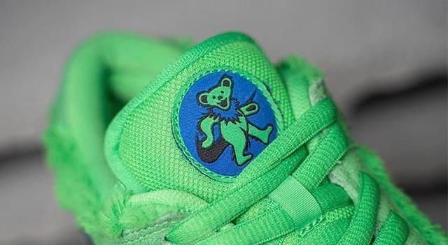  【要来】全新小熊Dunk SB细节释出！又一双「鞋子带兜」的狠货要来了