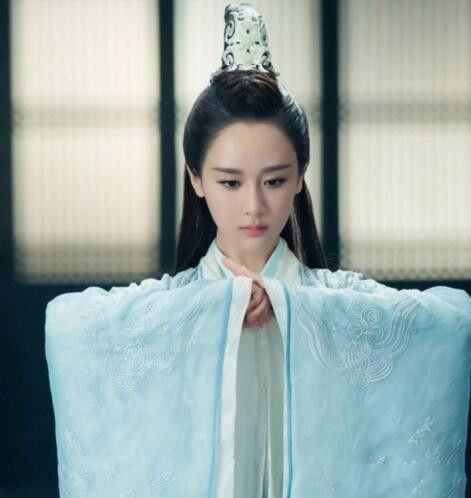 香蜜中的杨紫，古装造型多变，秒杀现代造型！