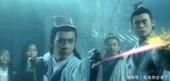 段誉比虚竹悟性好，但萧峰为什么却将降龙十八掌传给虚竹？