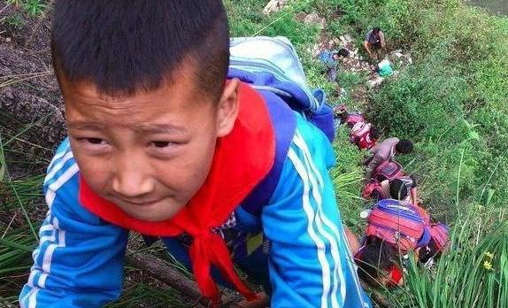 斥巨资修建的悬崖村,如今成了这个样子,网友:6亿都花到哪去了