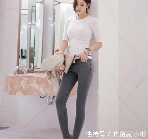「 显得」显得更加优雅大气！，天生丽质的牛仔裤美女