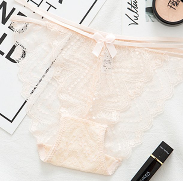 不得了!现在的女人真敢穿，包臀裙+丁角裤，性感迷人，风情万种