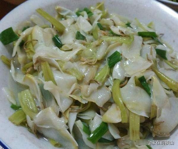  『栀子花』栀子花，观赏之后别浪费!凉拌栀子花，清热去火，夏季最配的美食!