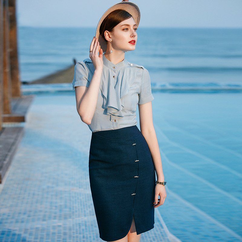 难怪叫“勾魂套装”，比裙子还美十倍，尤其70后女人穿，巨显美瘦