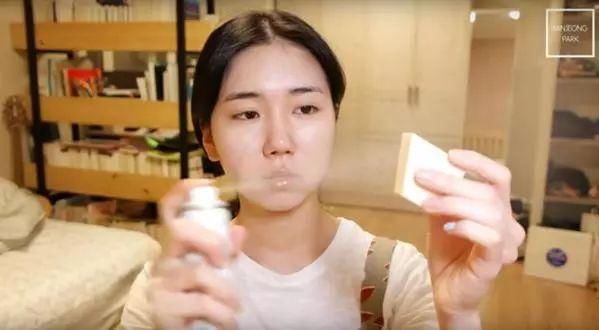 种草| 为什么西柚色口红让我黑了三度，蔡依林倪妮却能白成这样!