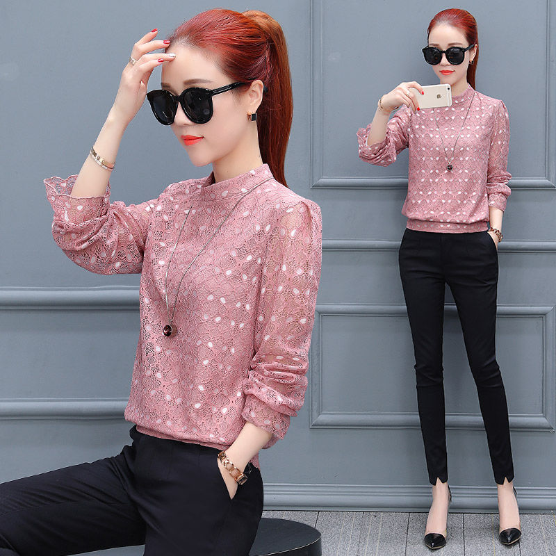 无意中发现:薄秋装，竟比旗袍还洋气，减龄暖和，比羊绒衫还洋气