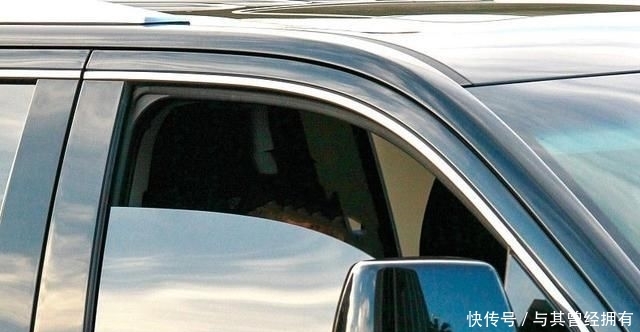  #恍然大悟#为什么许多司机开车窗只开一侧？看完恍然大悟…