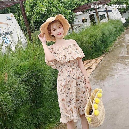 想要摆脱土气味？首选这几款连衣裙，这才是25岁女人该有的样子