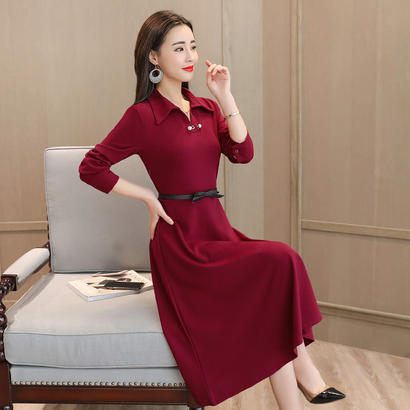 今年秋天阔腿裤不流行了，8月刚上新的秋裙，妈妈穿洋气又美嫩