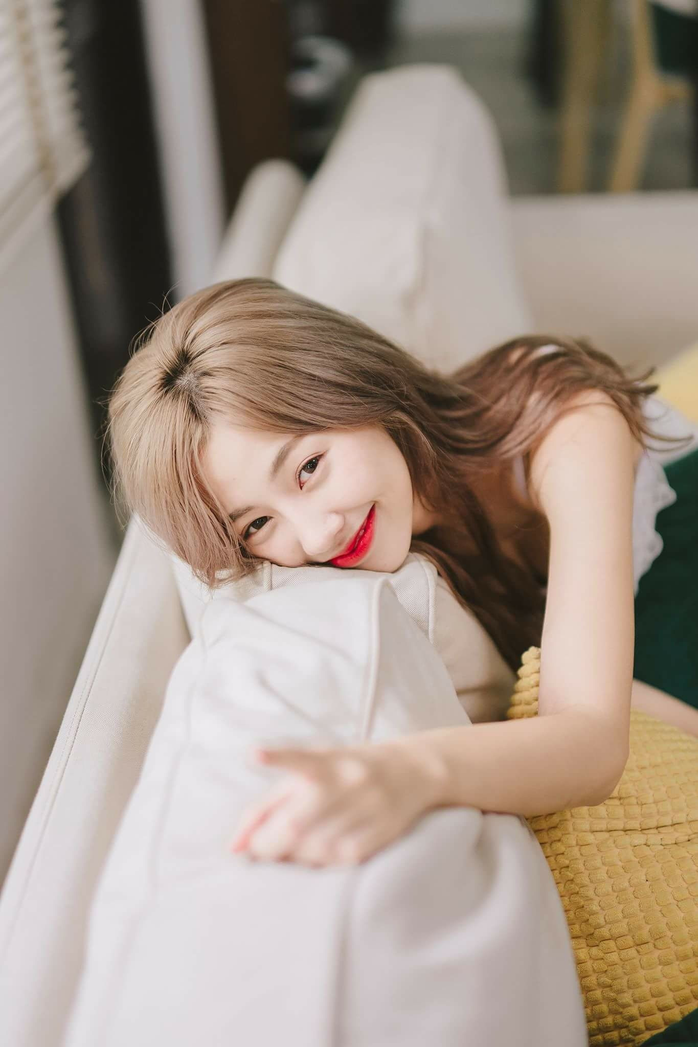 站在高跟鞋上,我才能看见真正的世界,使脚不舒服的不是鞋的……