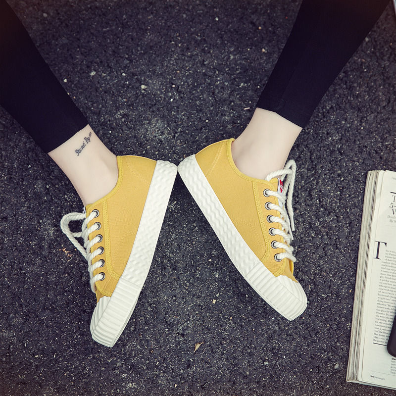 八款时髦秋鞋，特适合6070女人，中秋送妈妈，穿上脚减龄几岁