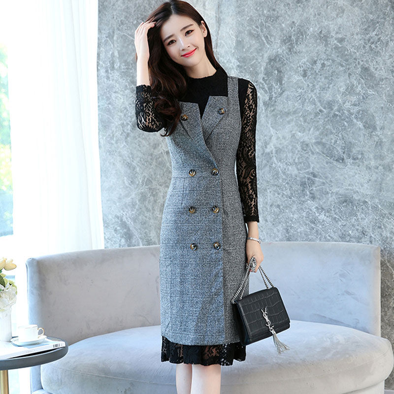 7080女人，秋天就该这么打扮，名媛套装+高跟鞋，美的很特别