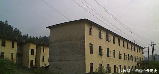 这座军用铀矿，雄踞深山30年，今破败荒凉，成电影取景地