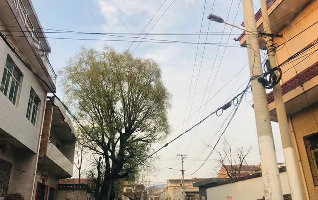  看吧：峒峪村是蓝田玉山地区最大而且最古老的村庄之一。来看看吧