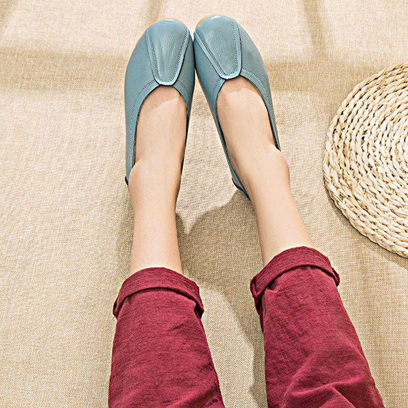 去年的凉鞋可以丢掉了，试试今年流行的女鞋，高贵时尚超美嫩