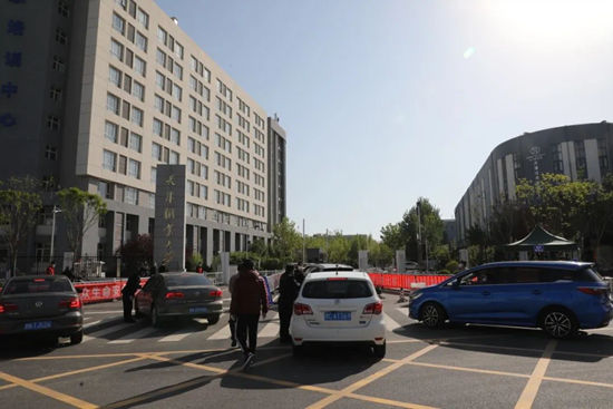  教职@天津职业大学复工首日 合力确保开学安全平稳有序