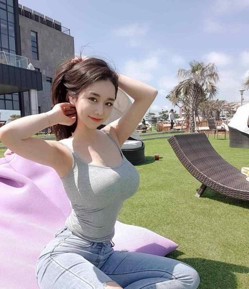  『清爽』牛仔裤彰显年轻风采，知性干练, 穿出清爽的风采！