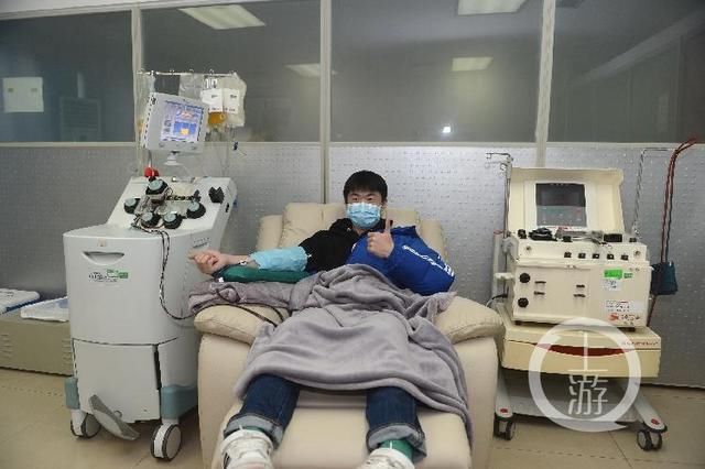  「血浆」刚刚，重庆首例新冠肺炎康复患者无偿捐献血浆完成