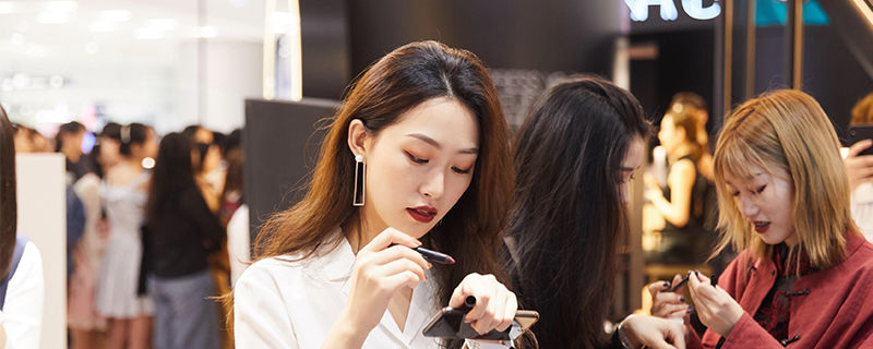  #来上腮红#没有刷子如何上腮红