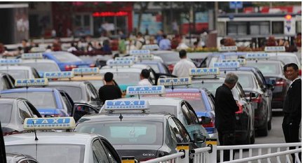 99%的网约车不合规,新规逼滴滴司机下海重操