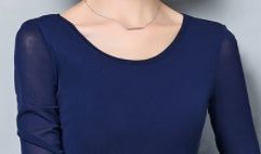 80后女人少穿连衣裙，多穿这样的小衫，减龄洋气还特显瘦