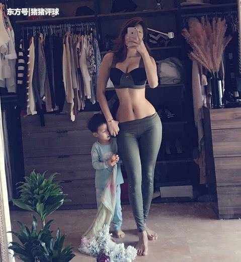 时尚辣妈坚持健身5年，衣服越变越小，身材越来越好！