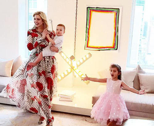 伊万卡在家带孩子都穿着高跟鞋，国外女性都这样吗？